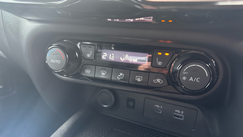 Nissan Juke 1.0 DiG-T Tekna+ 5dr DCT Petrol Hatchback